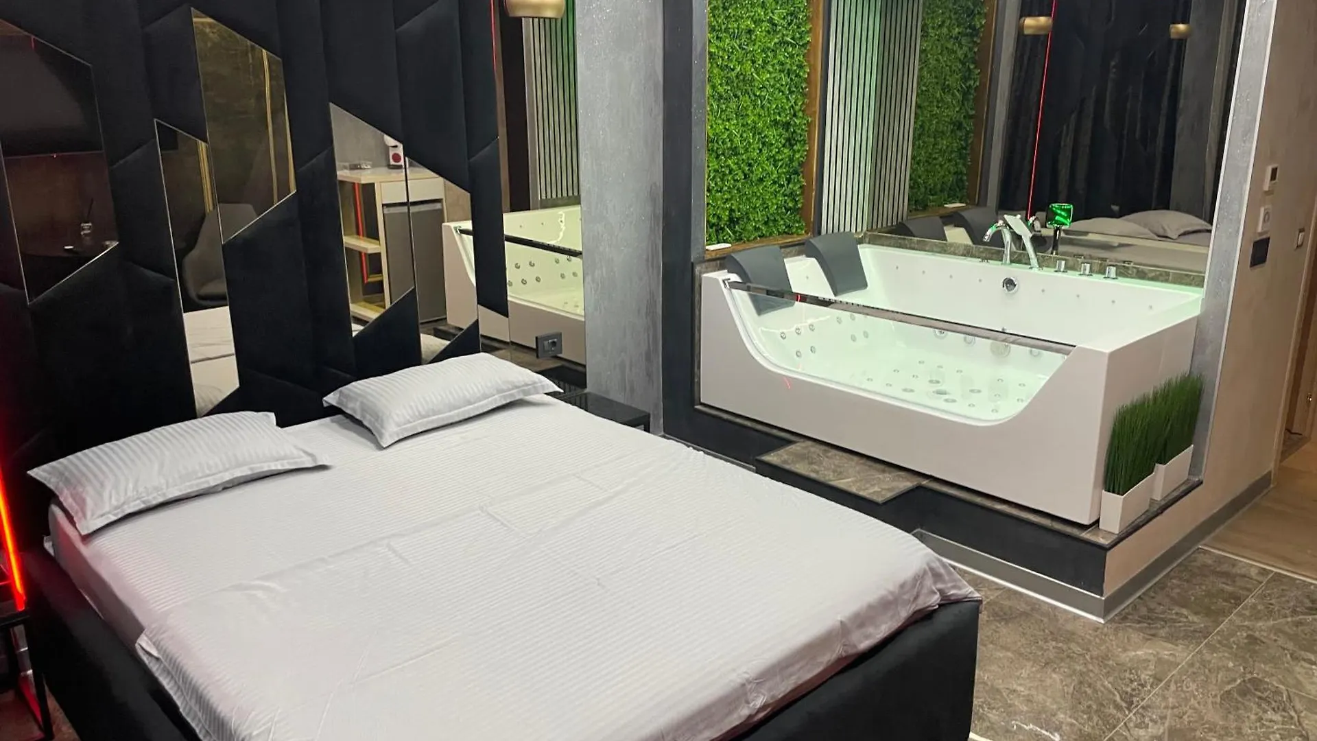 Nubia Studio&Spa 10 Bucharest 0*,  Romania